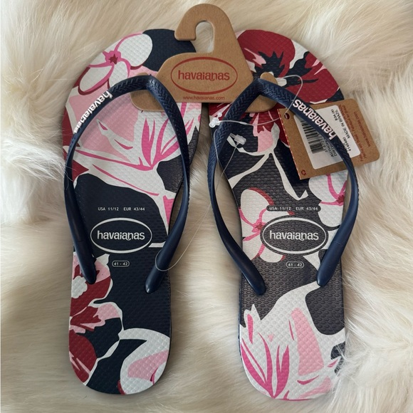 Havaianas flip flops 🌊 - Picture 1 of 1